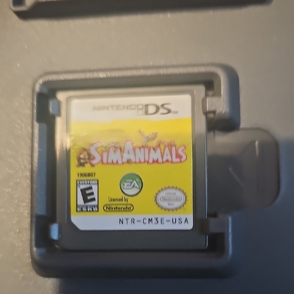 Nintendo Green and Brown SimAnimals Video Game - Picture 4 of 5